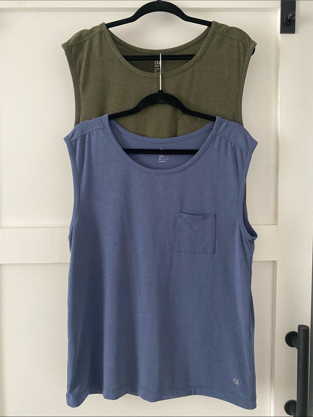 GAP Fit ‘Breathe’ Set of 2 Oversized Tanks Olive Green & Heather Blue Sleeveless